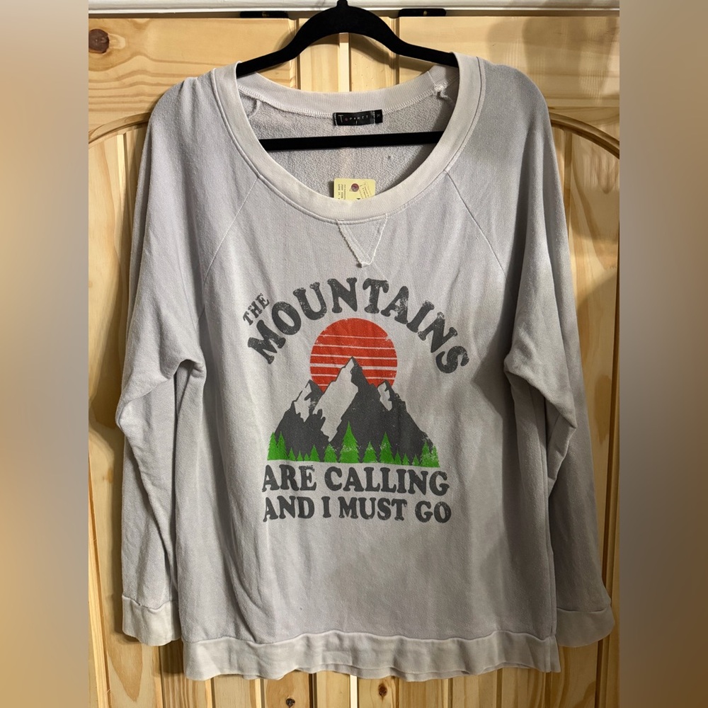 The Mountains Are Calling Lightweight Top